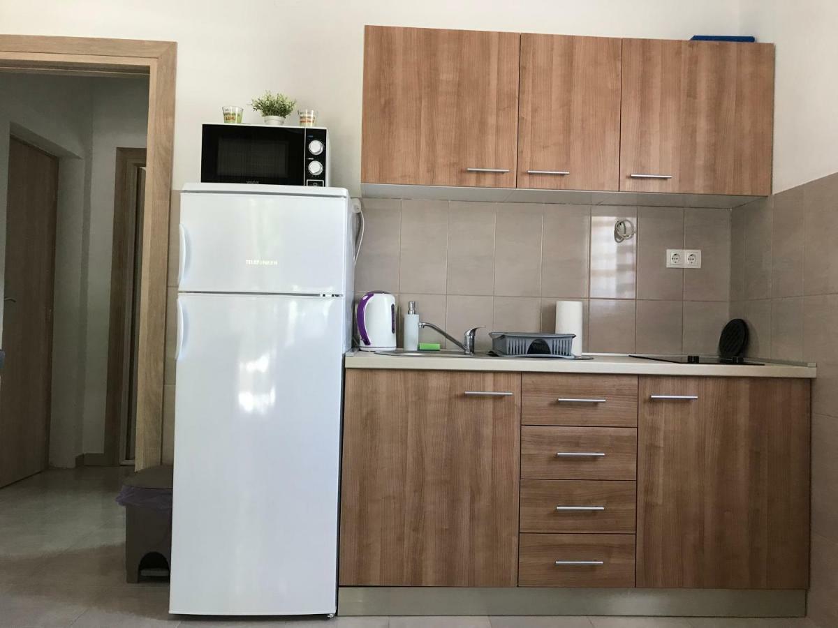 Apartman Mirjana With Terrace And Free Parking Donji Okrug  Zewnętrze zdjęcie